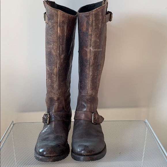 Sendra Shoes - Sendra distressed leather riding boot.